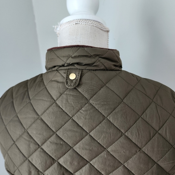 C'Esttoi Authentic Quilted Padded Vest Brownish GreenWith Gold Detail Size Med - Picture 6 of 9